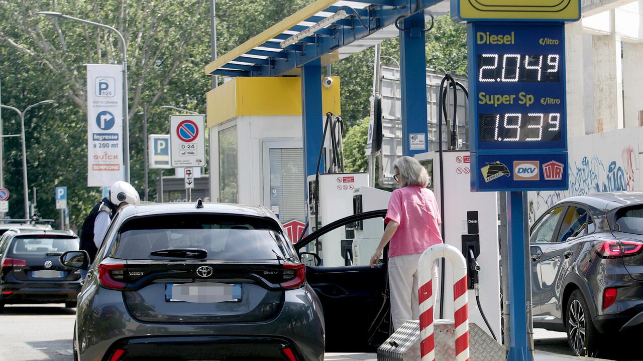 Codacons, bene sconti differenziati su benzina e gasolio